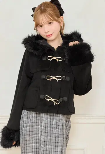 아프레 주르 숏코트 블랙