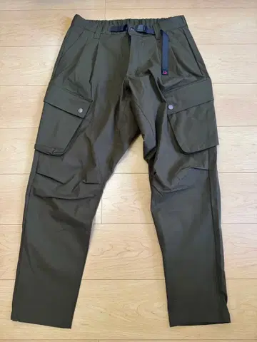 워크맨 카고 팬츠 올리브색 허리 조절 가능