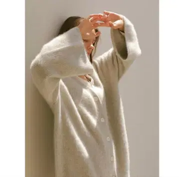 rielle riche cardigan the toe aimeine