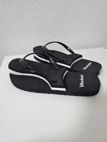 Racbaki 블랙 통굽 샌들 M 사이즈