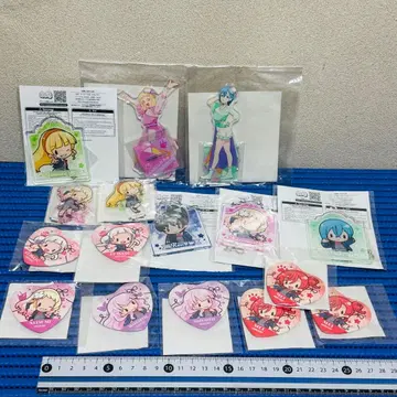 러브 라이브 슈퍼스타 럭키 쿠지 아크릴 스탠드 캔뱃지 세트