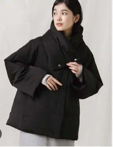 그레디 브릴리언트 머플러 돌먼 다운 자켓