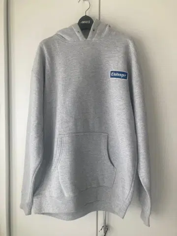 CHALLENGER LOGO PATCH HOODIE