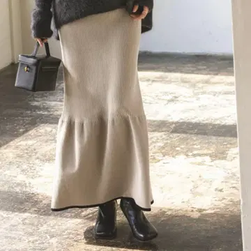 NOBLE 머메이드 니트 스커트