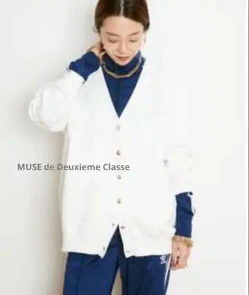 뮤즈 드 두지엠 클라세 Smooth Knit 가디건