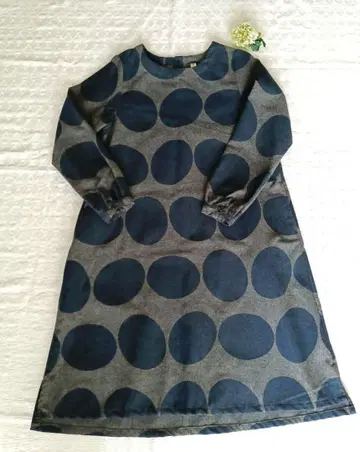 내추럴 원피스 다크 블루와 그레이 도트 무늬 롱 M~L