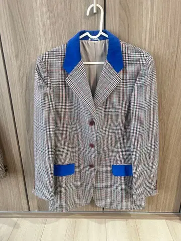 체크 무늬 울 자켓