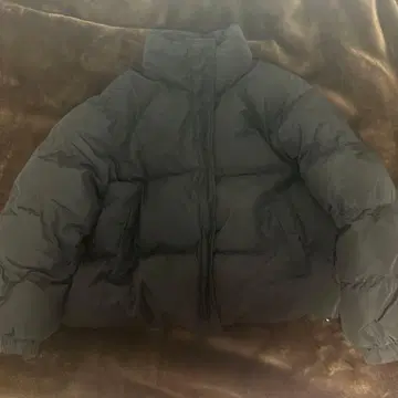 블랙 다운 자켓 숏 기장