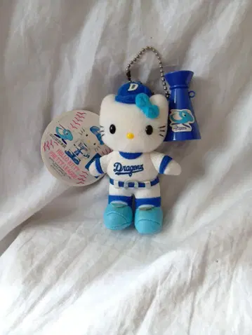 초레어 헬로키티 봉제 인형 마스코트 2000년 주니치 드래곤즈