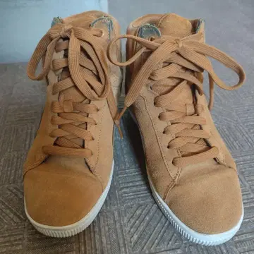 PUMA 통굽 여성용 스니커즈