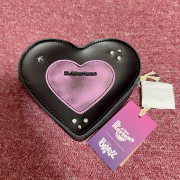 미사용품 Dr.Martens Bratz 하트백