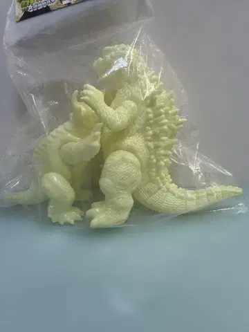 M1호 고질라 & 바라곤 미도색 축광판 2체 세트 GMK 고질라