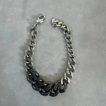 and cloud 실버 블랙 체인 팔찌