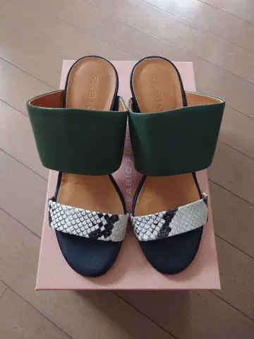 FABIO RUSCONI 그린 샌들 중간 힐