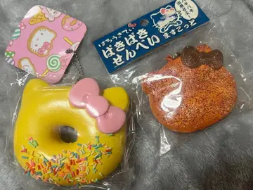 헬로키티 바삭바삭 센베 도넛 스퀴즈