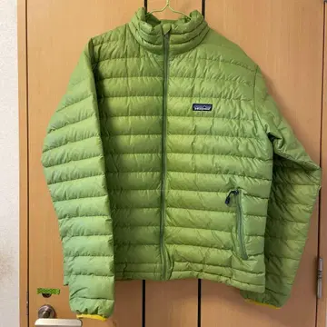 patagonia 라이트 그린 다운 자켓 M