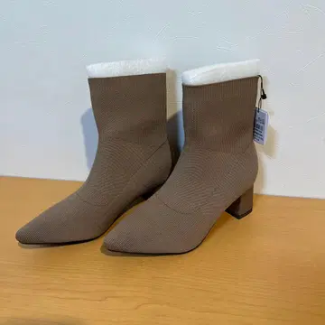 베이지 니트 부츠