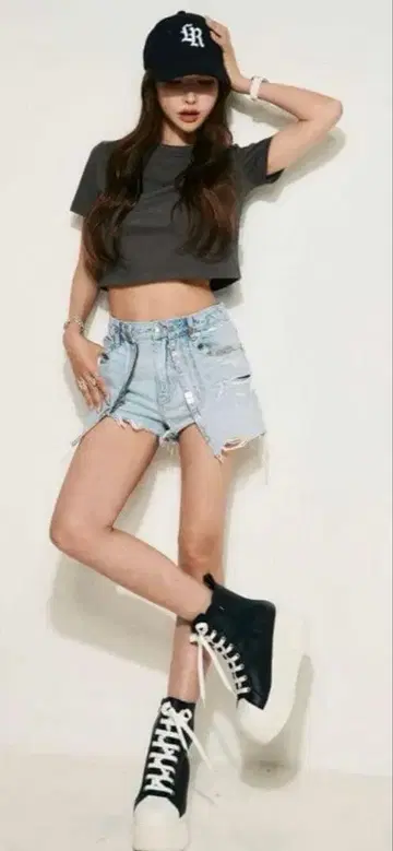 미사용 새상품 스즈키 아미 신상 하이컷 스니커즈 L