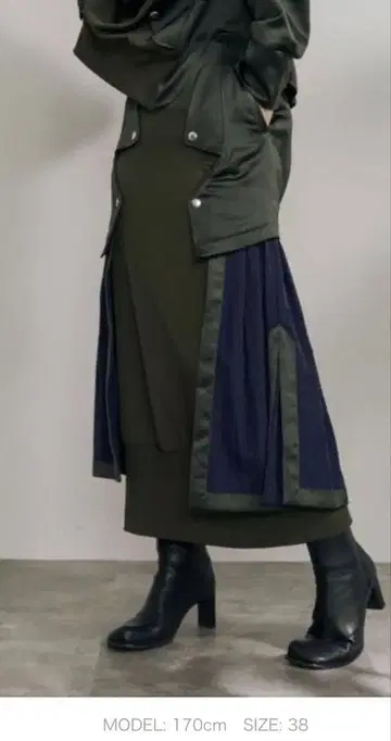 새틴 콤비 스커트 카키 38 사이즈