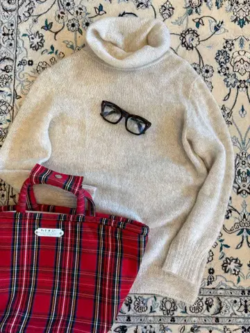 새상품급 45R 복슬복슬 모헤어 니트 터틀 아이보리