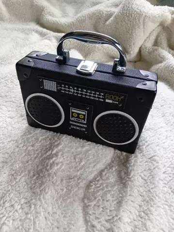 [설날 한정판] 라디오 카세트풍 숄더백 레트로 스타일 블랙