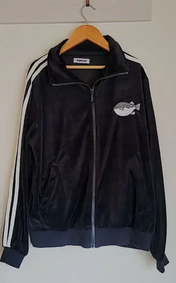 PUNYUS 블랙 벨벳 저지