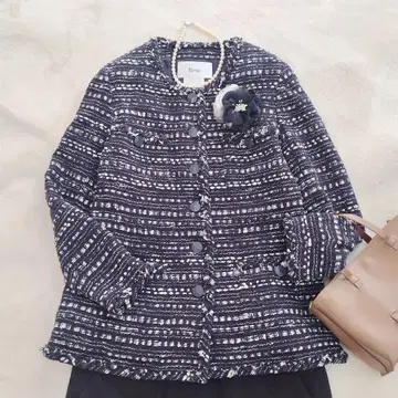 새상품급 Rene 루네 TISSUE 노카라 트위드 자켓 미들 기장