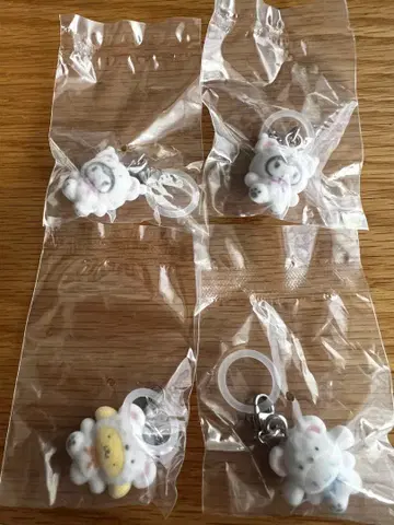 산리오 메지루시 액세서리 포근포근 스노우 4개 (쿠로미, 푸딩, 시나몬)