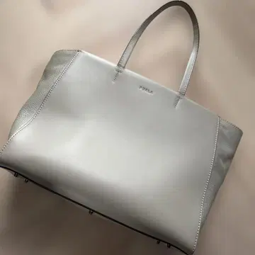 FURLA 백