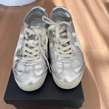 오니츠카타이거 여성용 스니커즈