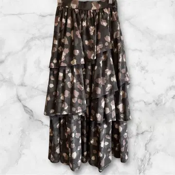 LA BELLE ETUDE 티어드 플레어 스커트 M