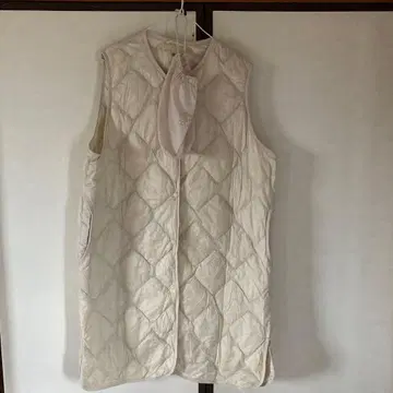 UNIQLO 울트라 라이트 다운 L 사이즈 다운 베스트