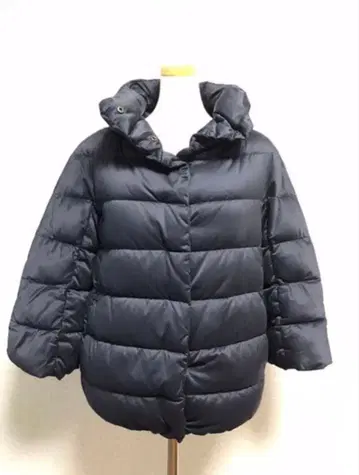 새상품급 theory 네이비 다운 자켓