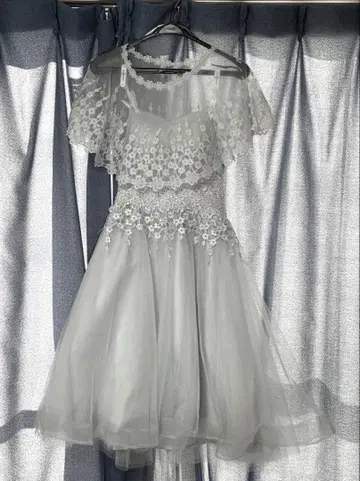 그레이 레이스 숄 자수 장식