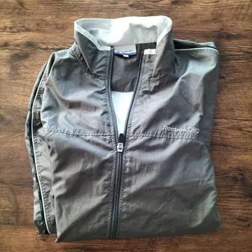 Reebok 그레이 나일론 자켓