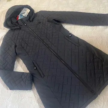 The North Face 다크 그레이 퀼팅 자켓