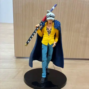 오니가시마 토벌 트라팔가 로 피규어