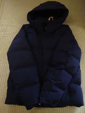유니클로 네이비 다운 자켓 후드 부착 M