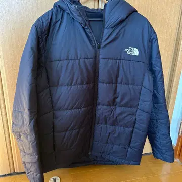 THE NORTH FACE 블랙 다운 자켓 리버서블