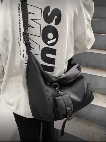 미개봉 새상품 숄더백 대용량 블랙