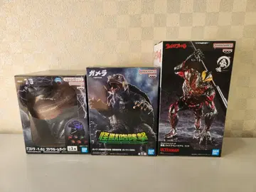 미개봉 울트라맨 베리알 + 가메라 + 고질라 세트