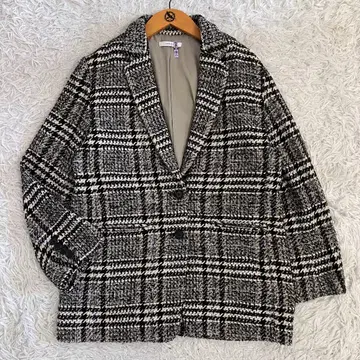 컨디션 최상 24년 심플리시떼 트위디 2B 뉴앙스 자켓 하운드투스