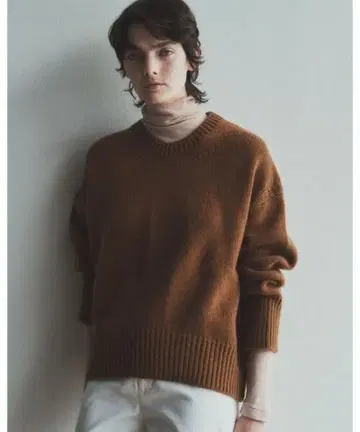 GALERIE VIE 파인 울 크루넥 풀오버