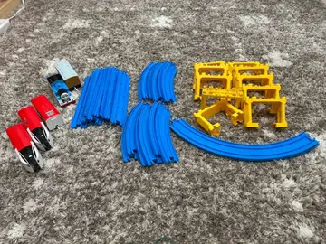 [ 중고품 작동 확인 완료 ] 프라레일 세트 (기차 포함)