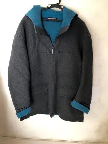 ISSEY MIYAKE 후드 부착 자켓 그레이/블루