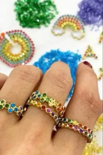 마리 엘렌 드 타야크 레인보우 멀티 컬러 볼리우드