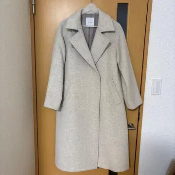 라이트 그레이 롱 코트