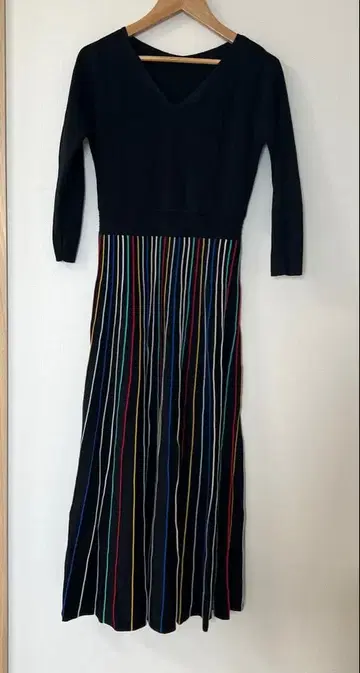 그레이스 콘티넨탈 니트 원피스