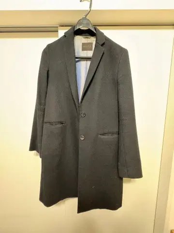 TOMORROWLAND 블랙 체스터 코트