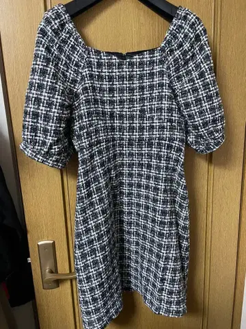 An MILLE 트위드 퍼프 슬리브 미니 원피스